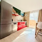 Apartamento With Terrace And Pool, Cristianos *