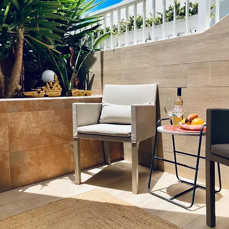 Апартаменты With Terrace And Pool, Cristianos Лос Кристианос